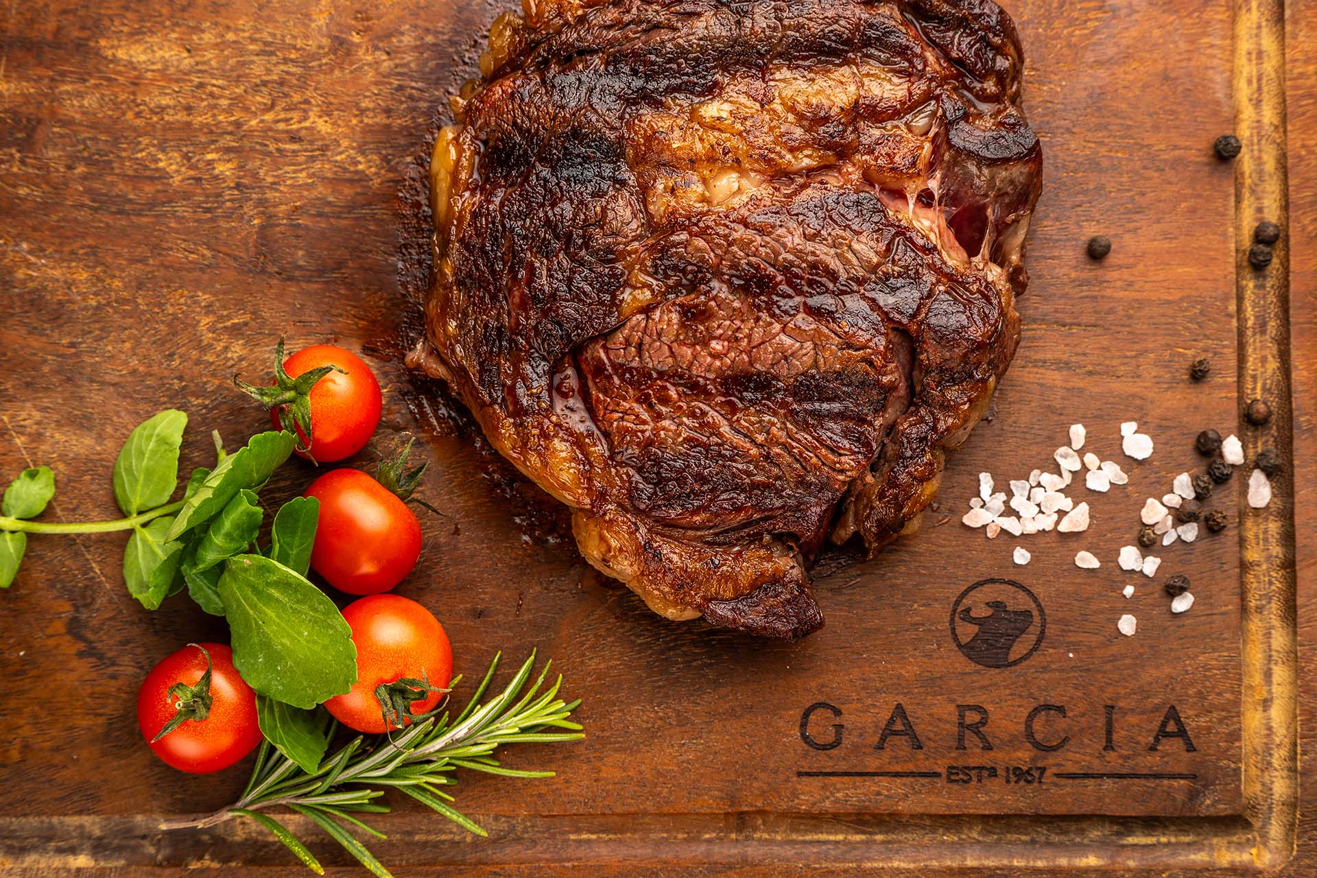 Home HeroBackgroundGarcia 1